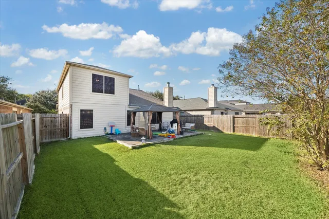 $2,400 | 5802 Spring Sunrise Drive, Richmond, TX 77407