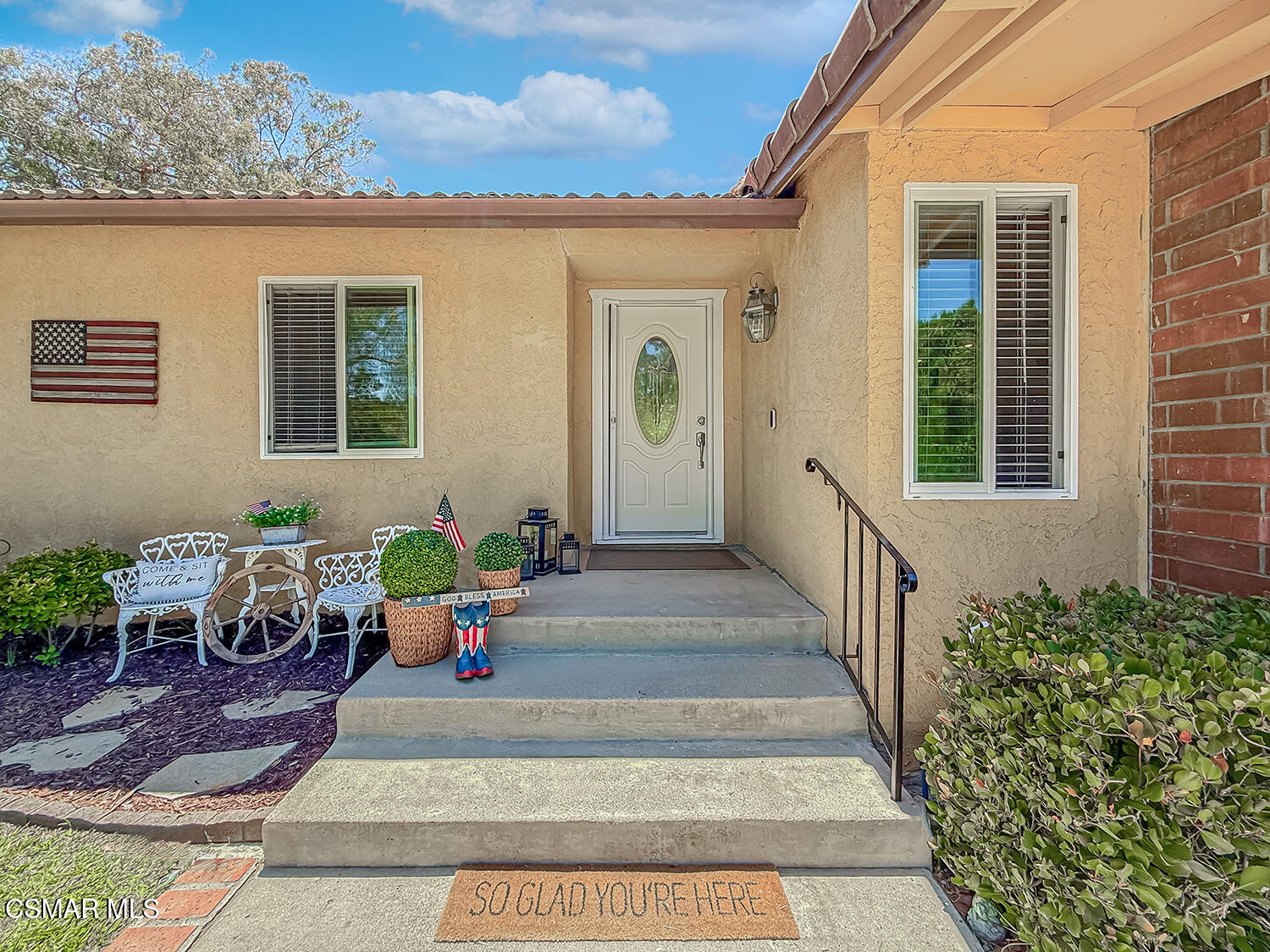 1351 Rambling Road Simi Valley, CA 93065 - Photo 13 of 70 aFront and Entry7