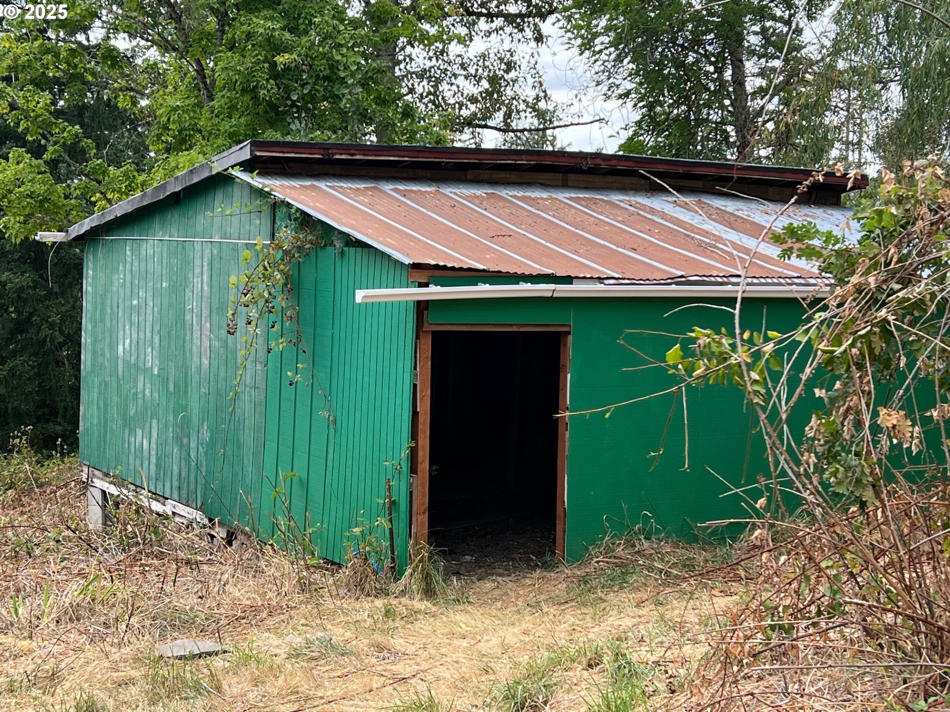 17991 South Munson Road Molalla, OR 97038 - Photo 33 of 42 Barn