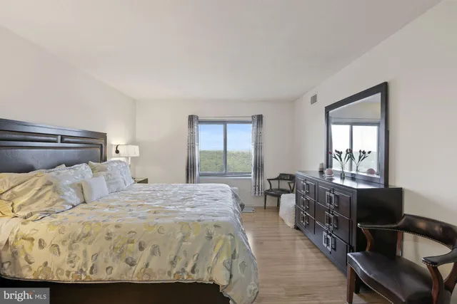 $2,650 | 307 Yoakum Parkway, Unit 1506, Alexandria, VA 22304