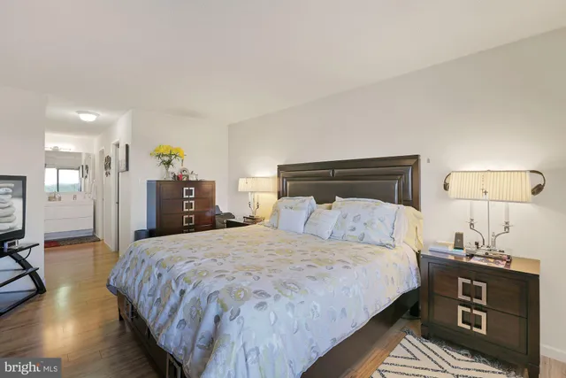 $2,650 | 307 Yoakum Parkway, Unit 1506, Alexandria, VA 22304