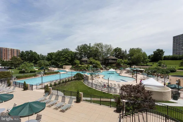 $2,650 | 307 Yoakum Parkway, Unit 1506, Alexandria, VA 22304