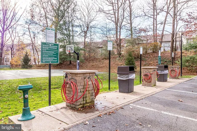 $2,650 | 307 Yoakum Parkway, Unit 1506, Alexandria, VA 22304