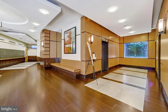 $2,650 | 307 Yoakum Parkway, Unit 1506, Alexandria, VA 22304