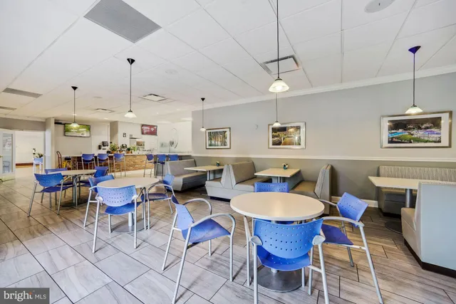 $2,650 | 307 Yoakum Parkway, Unit 1506, Alexandria, VA 22304