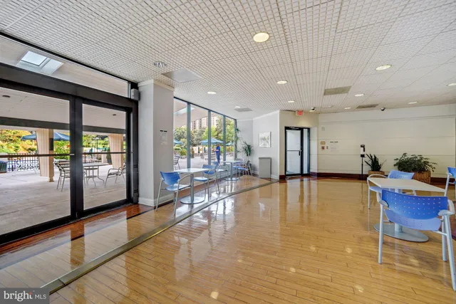 $2,650 | 307 Yoakum Parkway, Unit 1506, Alexandria, VA 22304