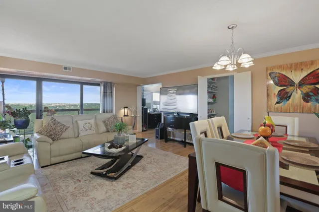 $2,650 | 307 Yoakum Parkway, Unit 1506, Alexandria, VA 22304