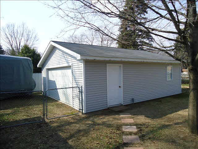 7145 Ridgedale Lane Lambertville, MI 48144 - Photo 5 of 14 20006317-4.JPG