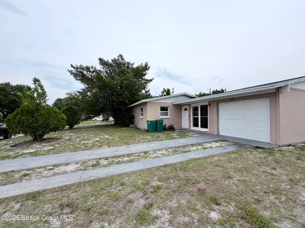 $1,550 | 2107 Little John Road, Melbourne, FL 32935