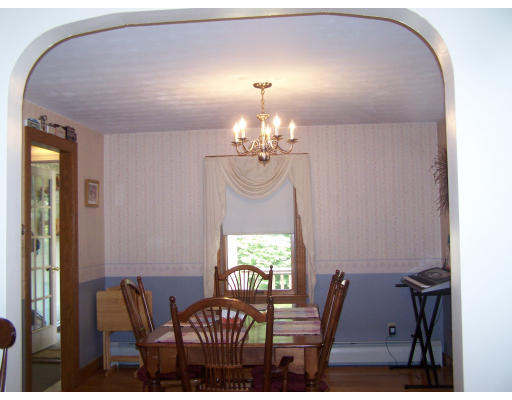 86 Jamieson Road Holden, MA 01520 - Photo 8 of 17 Gallery Image 8