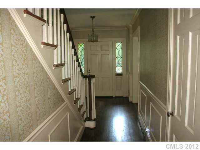 1326 Queens Road West Charlotte, NC 28207 - Photo 2 of 12 Gallery Image 2