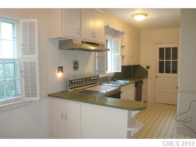 1326 Queens Road West Charlotte, NC 28207 - Photo 6 of 12 Gallery Image 6