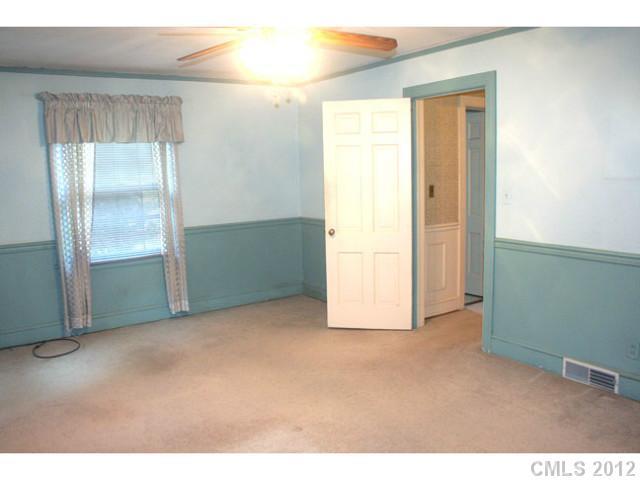 1326 Queens Road West Charlotte, NC 28207 - Photo 8 of 12 Gallery Image 8