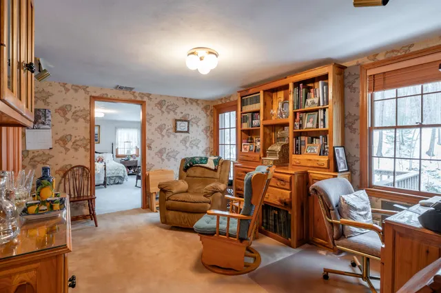 $900,000 | 226 Amesbury Road, Kensington, NH 03833