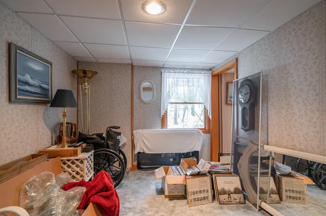 $900,000 | 226 Amesbury Road, Kensington, NH 03833