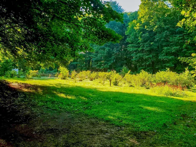 $900,000 | 226 Amesbury Road, Kensington, NH 03833