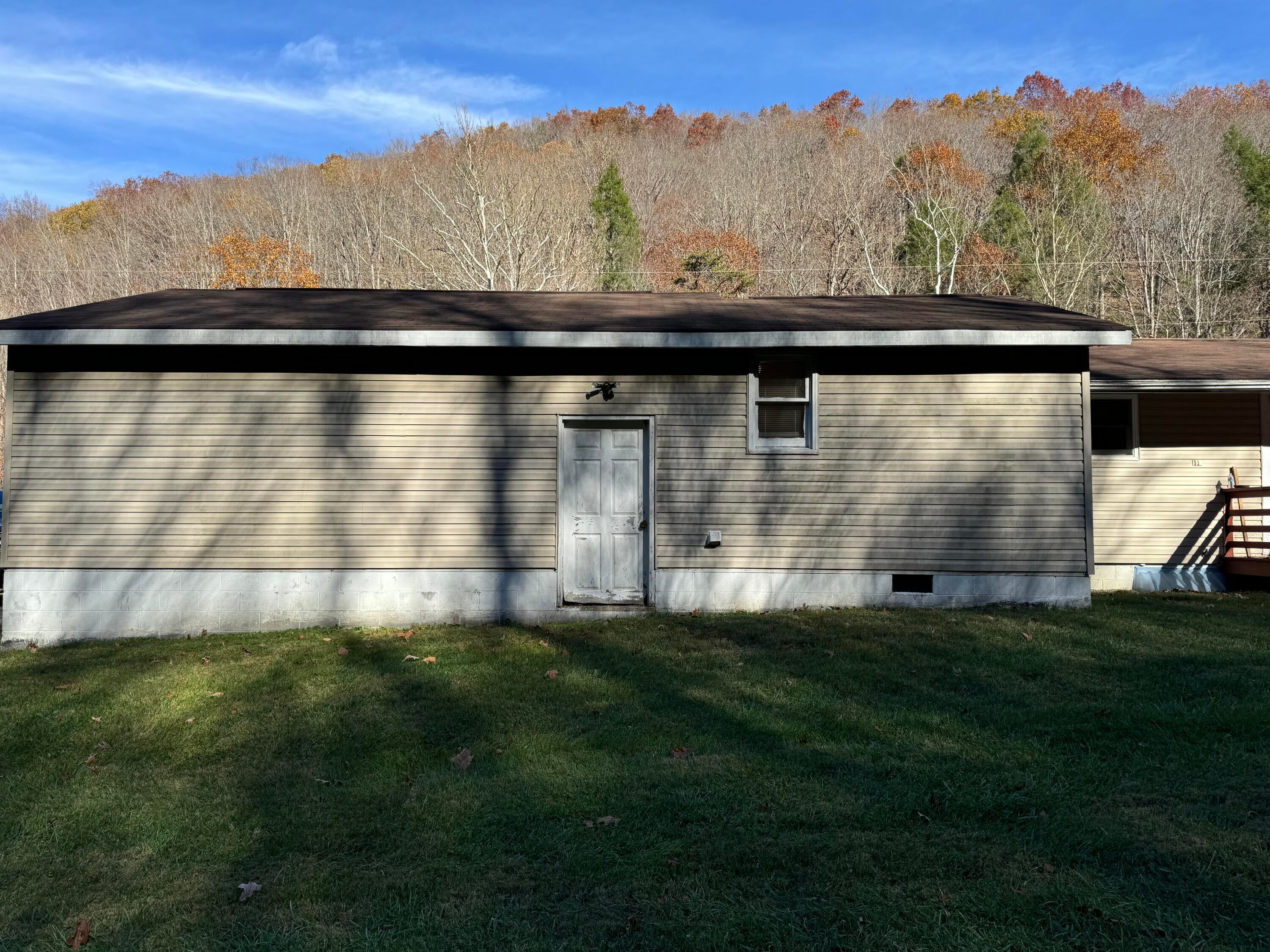 622 Back Valley Road Lindside, WV 24951 - Photo 10 of 45 Gallery Image 10