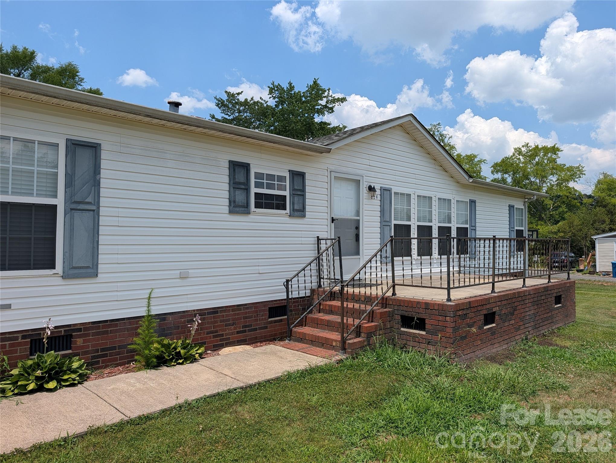 824 Perry Road Troutman, NC 28166 - Photo 2 of 21
