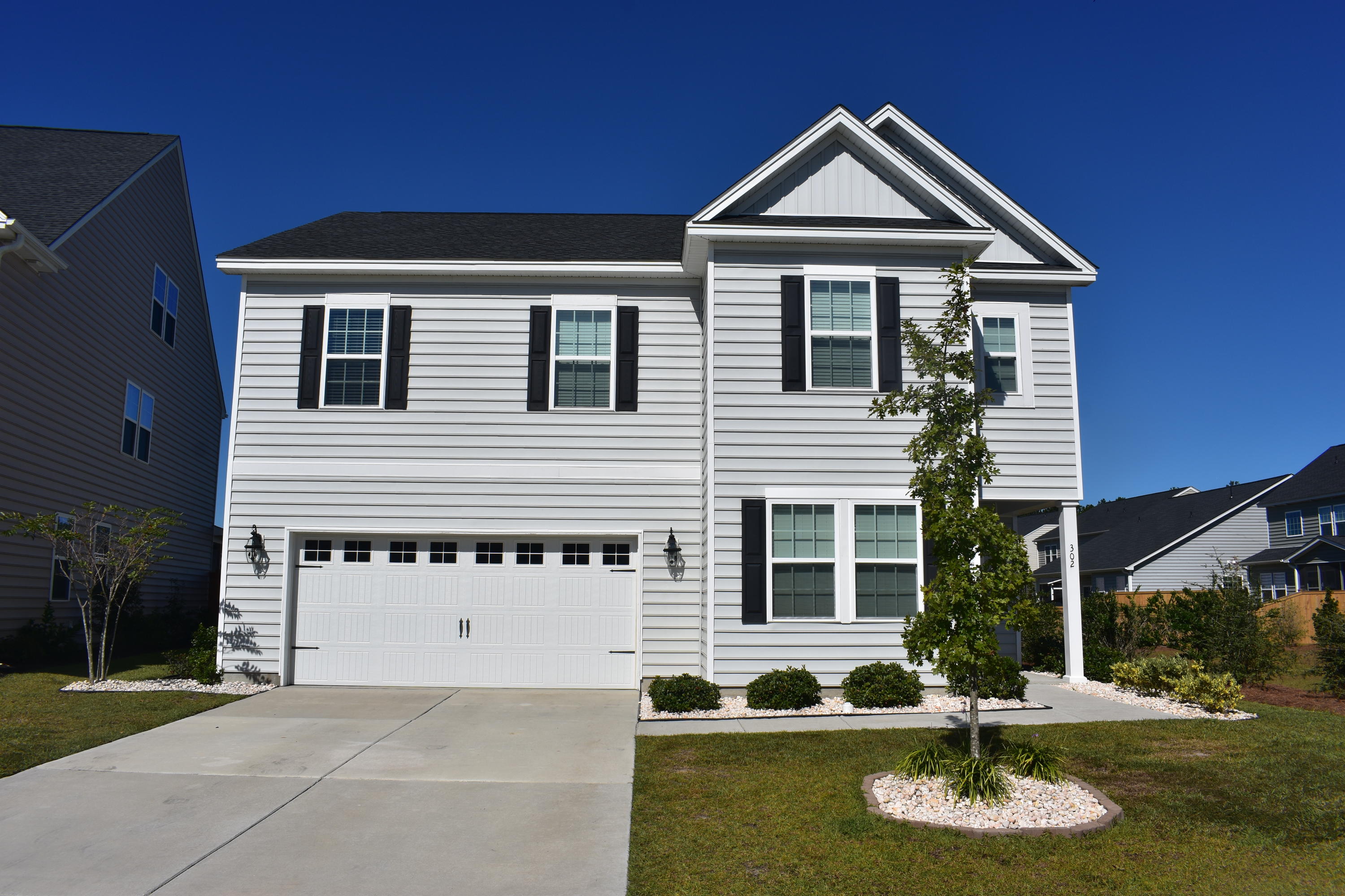302 Beautyberry Road Summerville, SC 29486 - Photo 2 of 47 DSC_0007