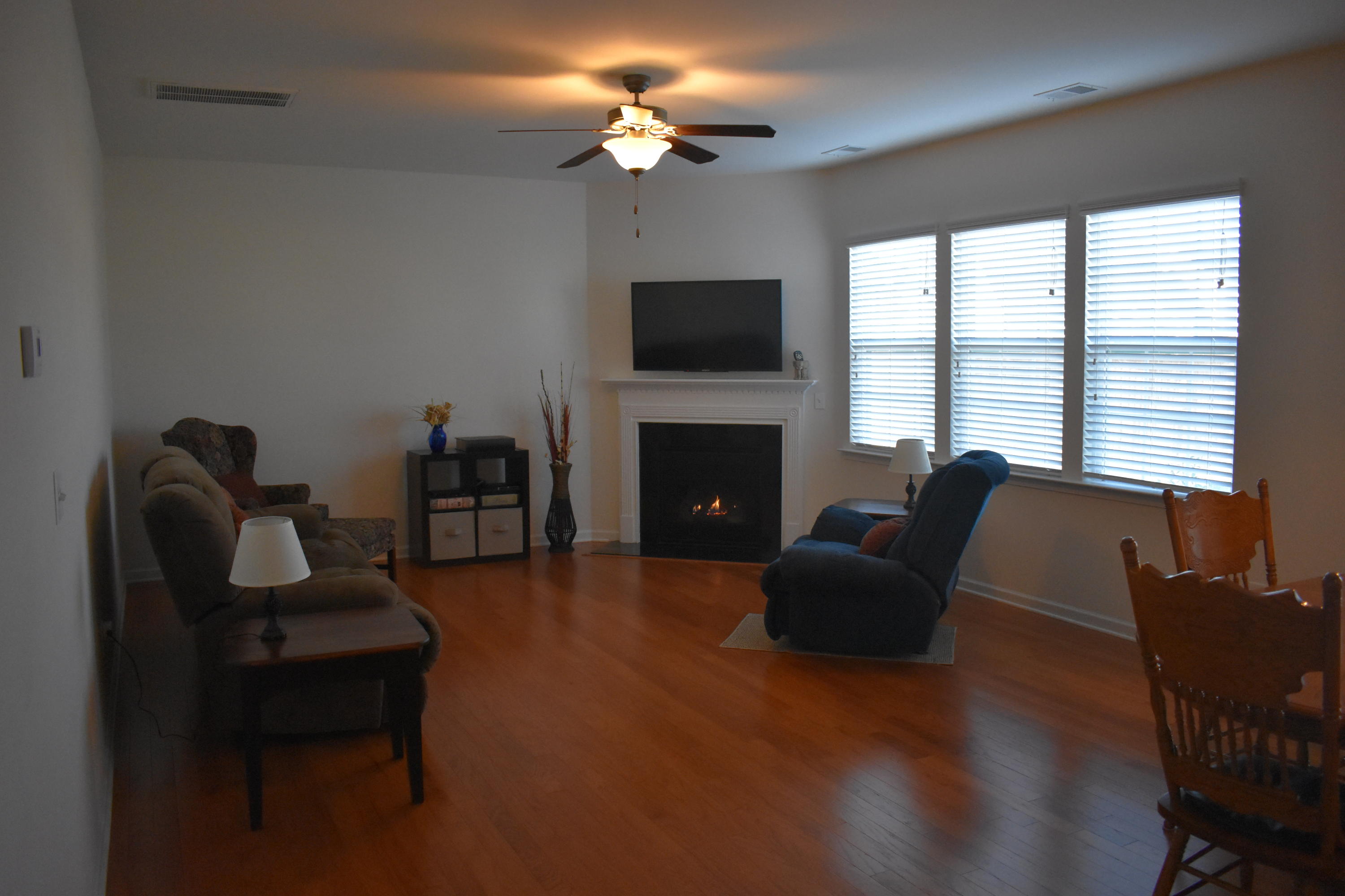 302 Beautyberry Road Summerville, SC 29486 - Photo 5 of 47 DSC_0011