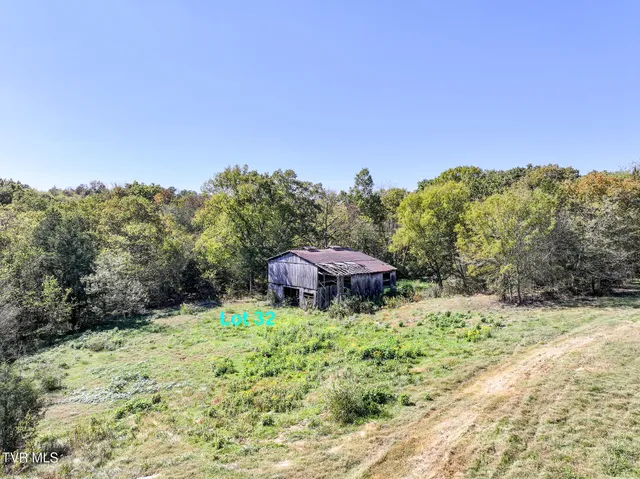 $161,100 | Lot 32 Sinking Springs Road, Unit 32, Midway, TN 37809