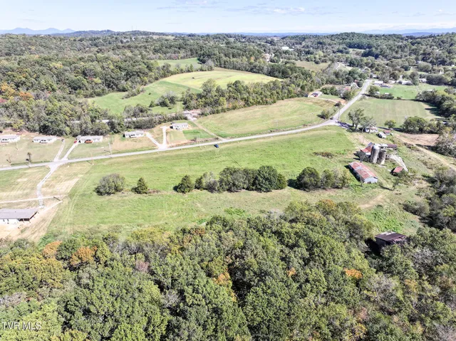 $161,100 | Lot 32 Sinking Springs Road, Unit 32, Midway, TN 37809