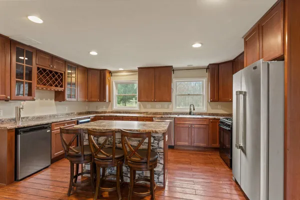 $698,000 | 7692 North Emery Road, Rolling Prairie, IN 46371