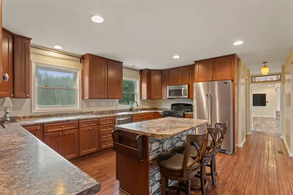 $698,000 | 7692 North Emery Road, Rolling Prairie, IN 46371