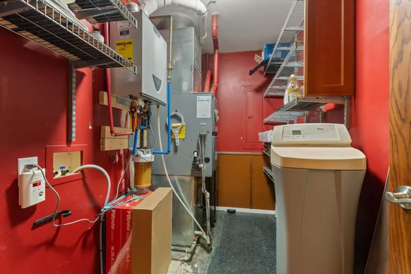 $698,000 | 7692 North Emery Road, Rolling Prairie, IN 46371