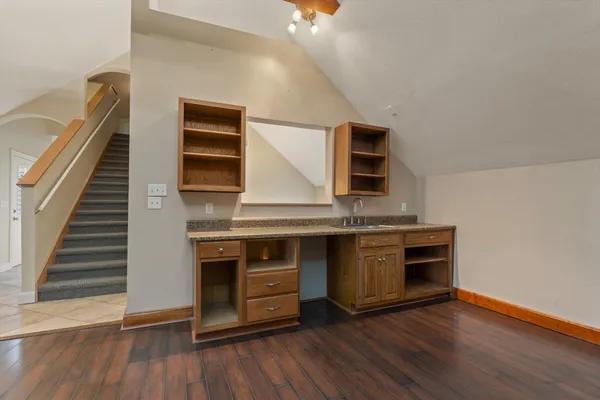 $698,000 | 7692 North Emery Road, Rolling Prairie, IN 46371