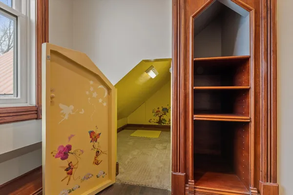 $698,000 | 7692 North Emery Road, Rolling Prairie, IN 46371