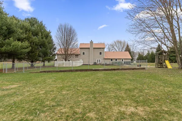 $698,000 | 7692 North Emery Road, Rolling Prairie, IN 46371