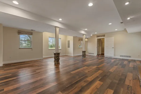 $698,000 | 7692 North Emery Road, Rolling Prairie, IN 46371