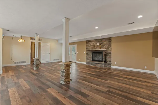 $698,000 | 7692 North Emery Road, Rolling Prairie, IN 46371