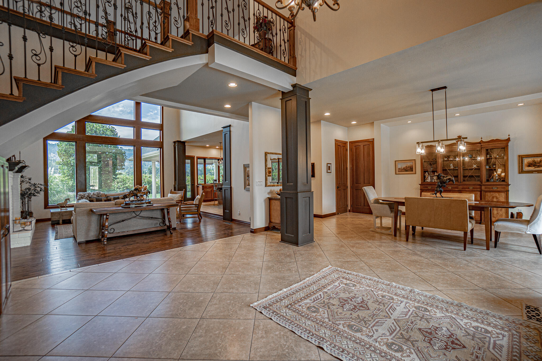 2845 Hanley Road Central Point, OR 97502 - Photo 12 of 66 DSC08453-HDR