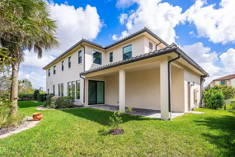 $1,475,000 | 12035 North Baypoint Circle, Parkland, FL 33076