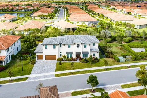 $1,475,000 | 12035 North Baypoint Circle, Parkland, FL 33076