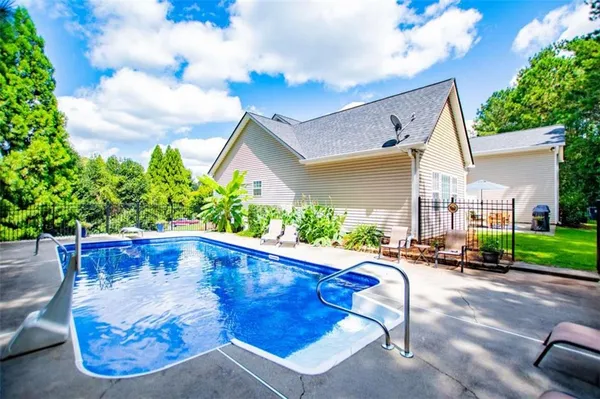 $474,900 | 104 Hidden Lake Drive, Bremen, GA 30110