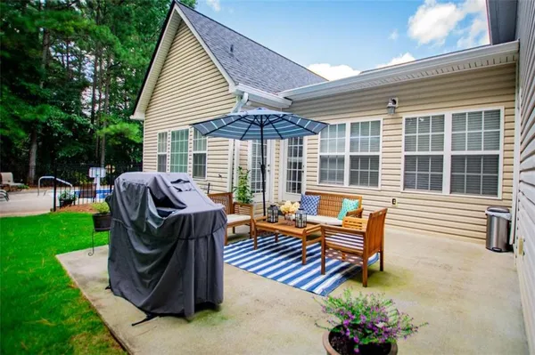 $474,900 | 104 Hidden Lake Drive, Bremen, GA 30110