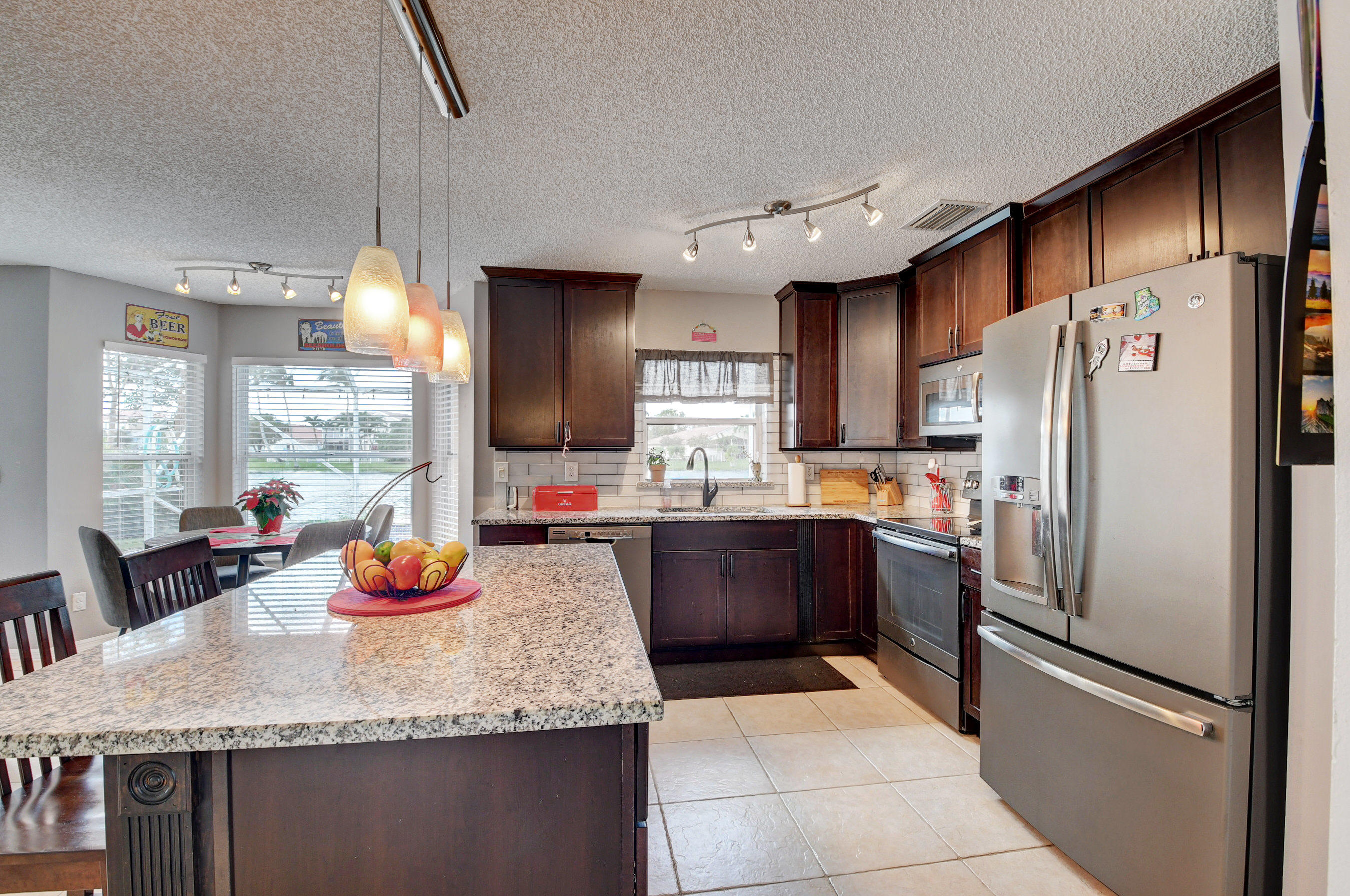 7338 Michigan Isle Road Lake Worth, FL 33467 - Photo 2 of 35 Kitchen