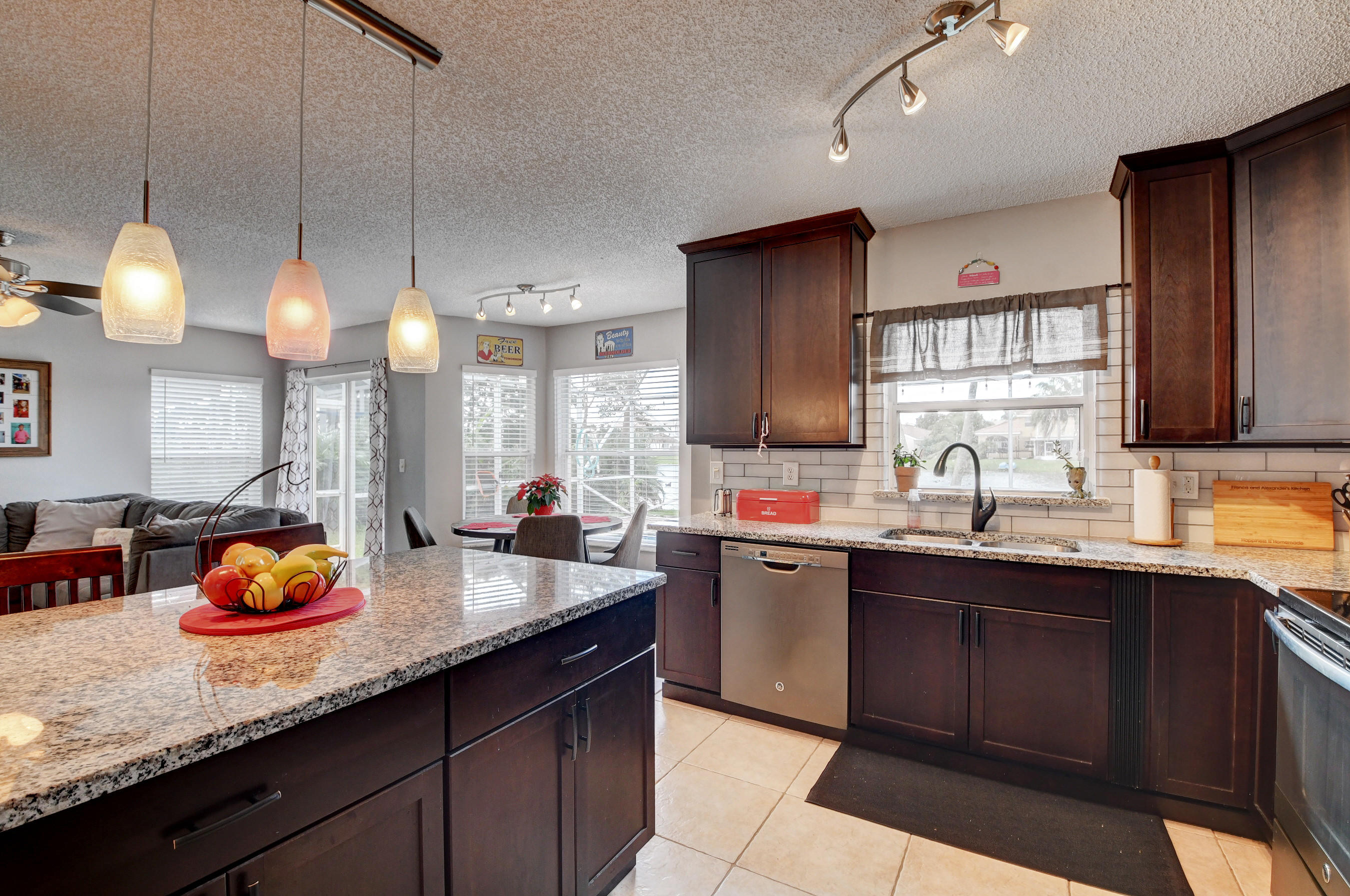 7338 Michigan Isle Road Lake Worth, FL 33467 - Photo 4 of 35 Kitchen