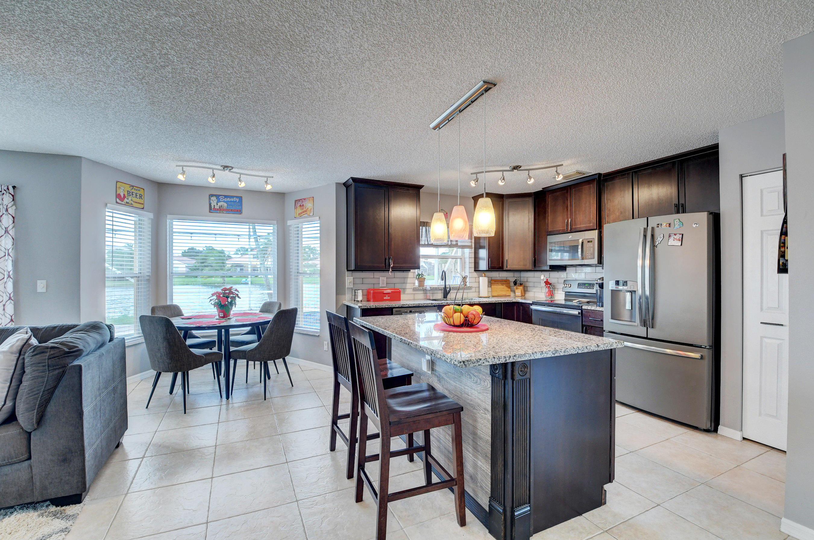 7338 Michigan Isle Road Lake Worth, FL 33467 - Photo 5 of 35 Kitchen
