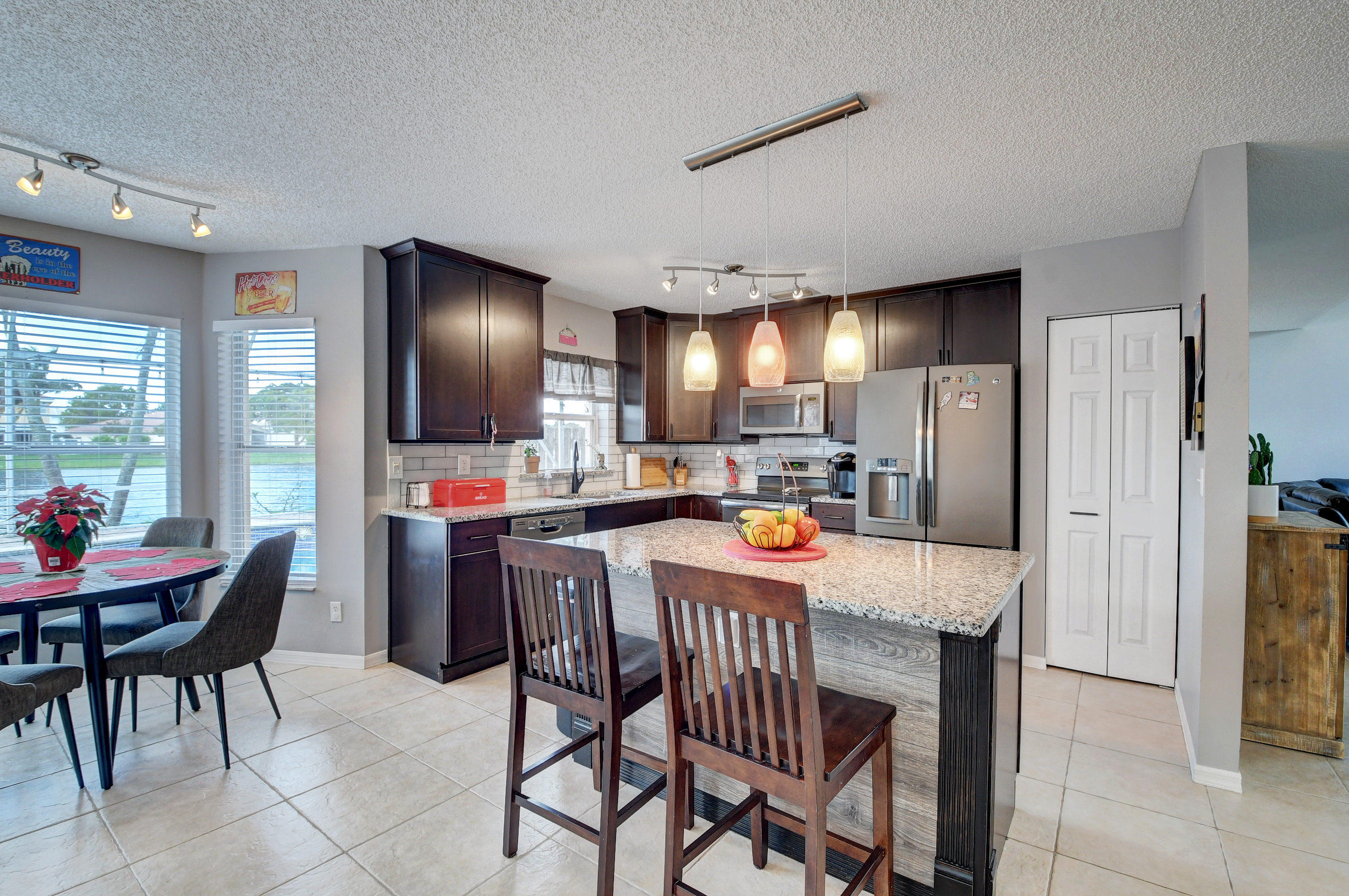 7338 Michigan Isle Road Lake Worth, FL 33467 - Photo 6 of 35 Kitchen