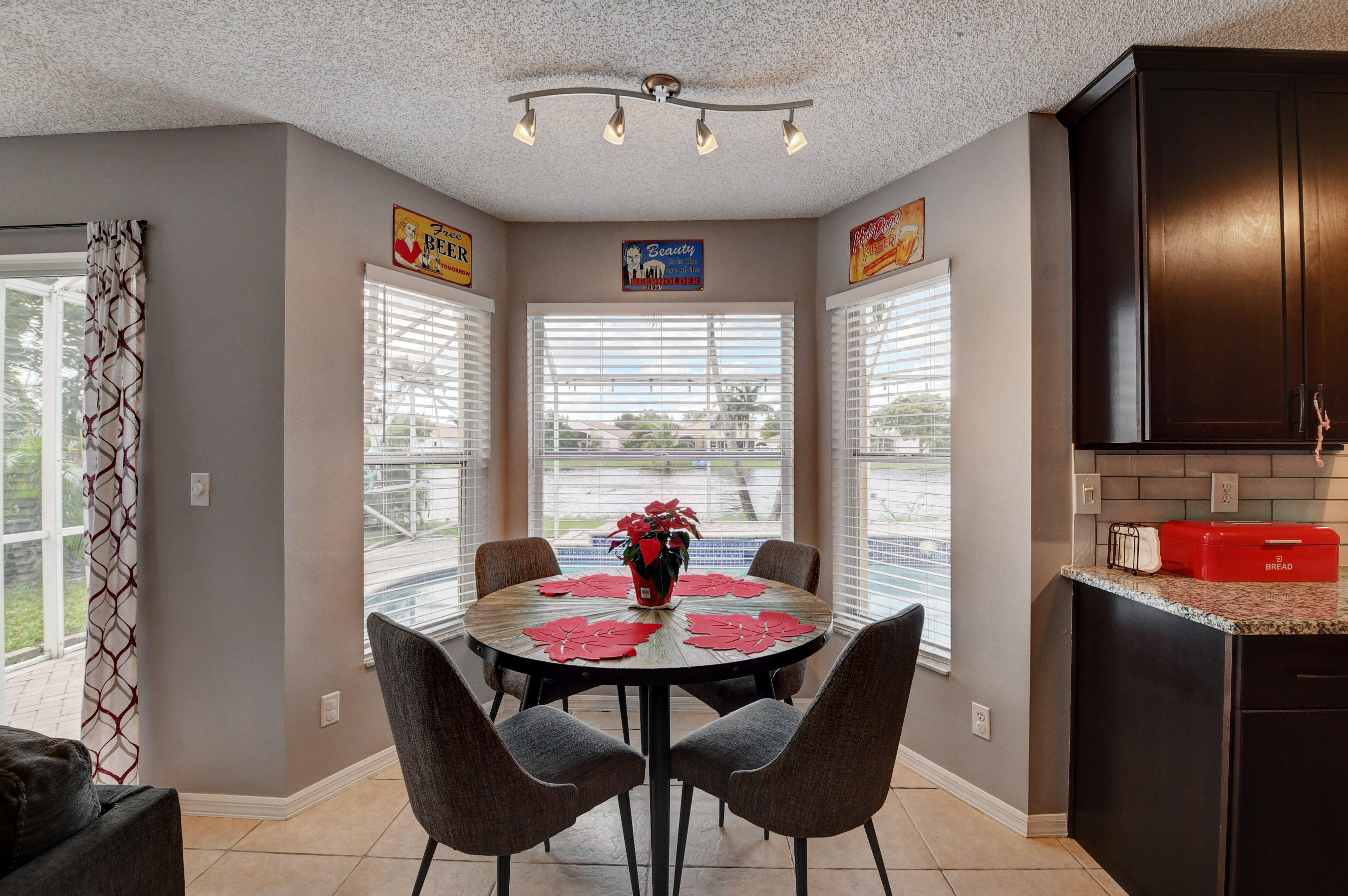 7338 Michigan Isle Road Lake Worth, FL 33467 - Photo 7 of 35 Breakfast Area