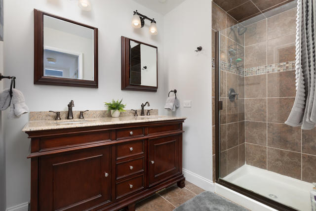 929 Gary Court Wheaton, IL 60187 - Photo 20 of 35