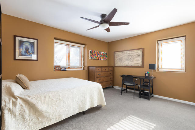 929 Gary Court Wheaton, IL 60187 - Photo 22 of 35