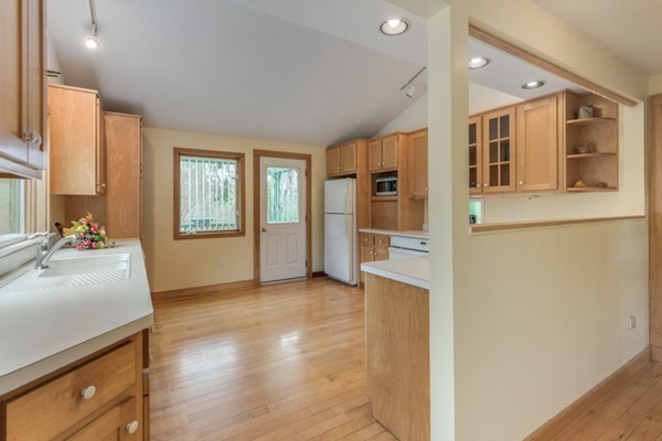 28 Alpine Road Wayland, MA 01778 - Photo 14 of 30