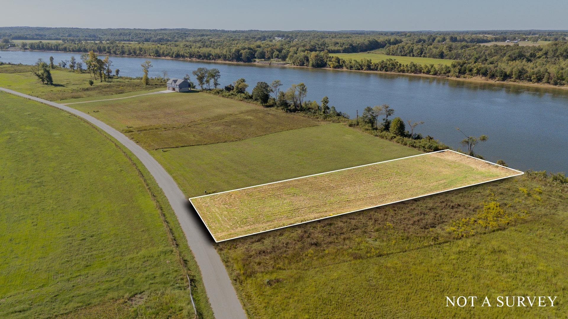 a view of a tennis court