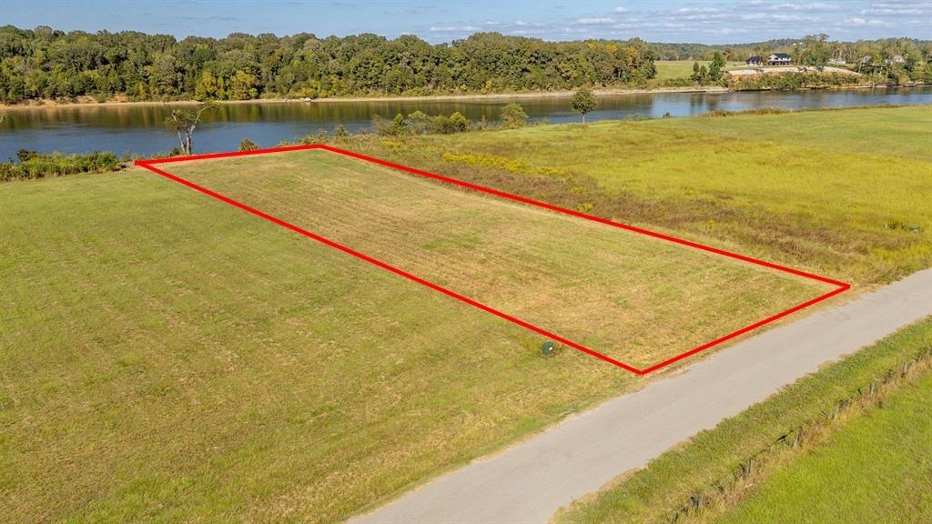 Lot 74 Cravens Road Savannah, TN 38372 - Photo 8 of 39 a view of an ocean from a balcony