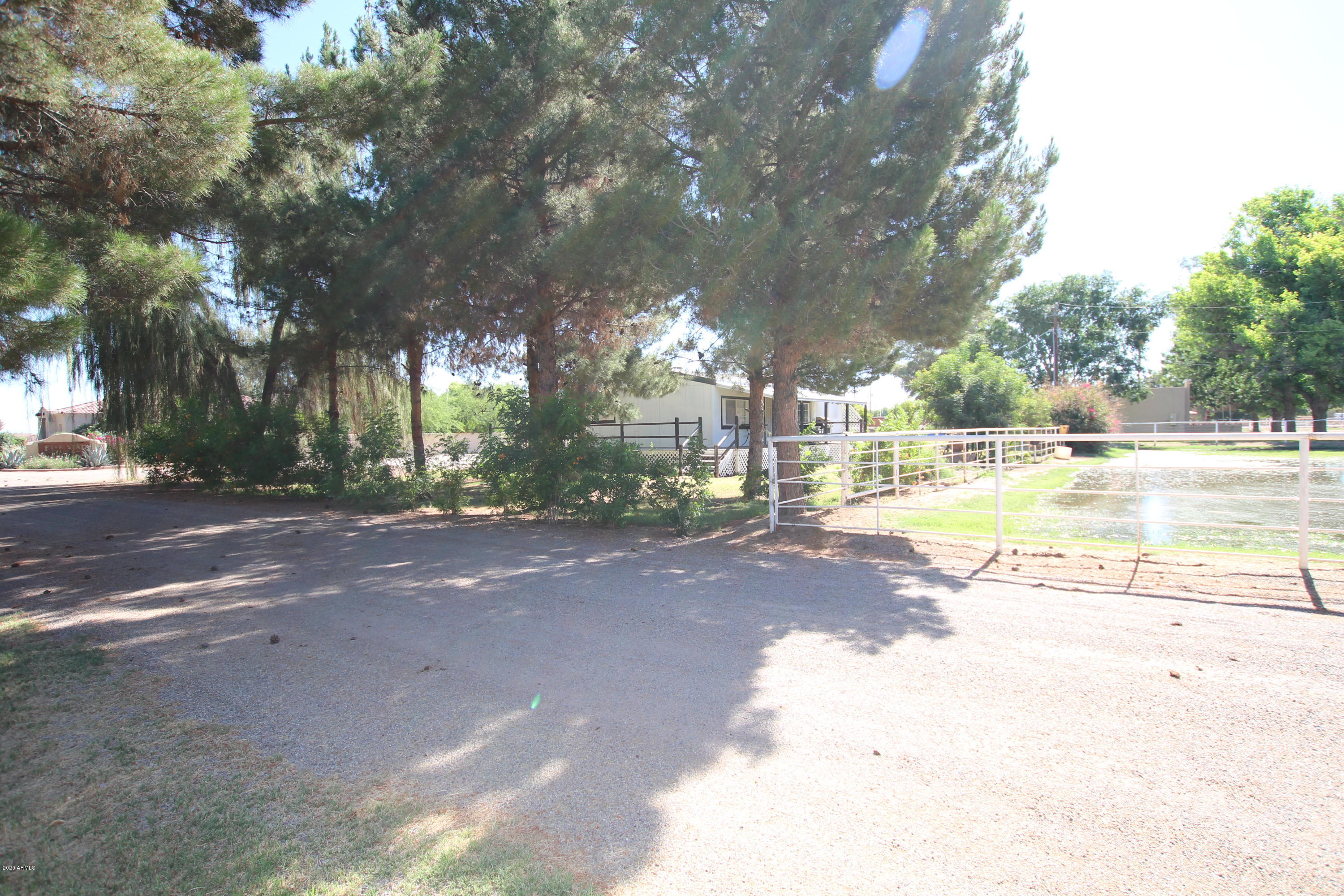 17534 East Brooks Farm Road Gilbert, AZ 85298 - Photo 9 of 13 30574AF3-1DC5-4244-8292-CA0388812B99
